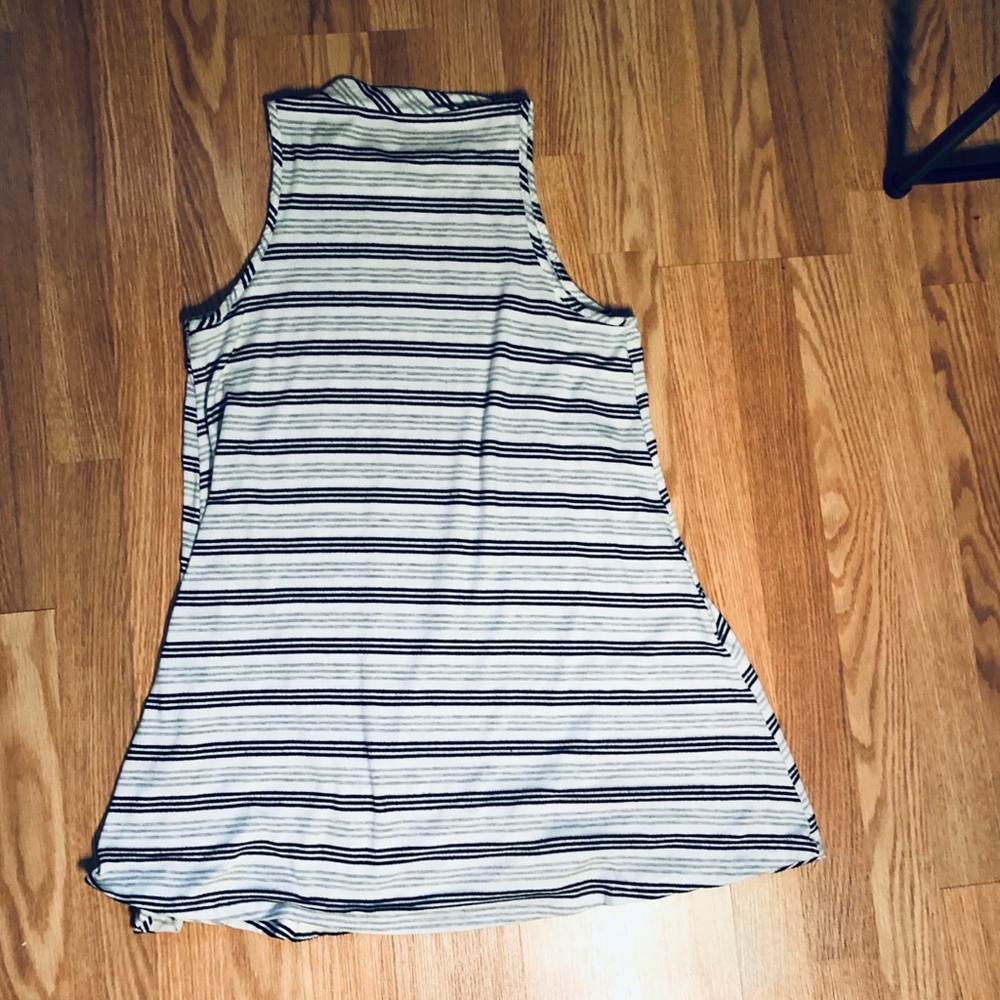 Sundress - Picture 2 of 4